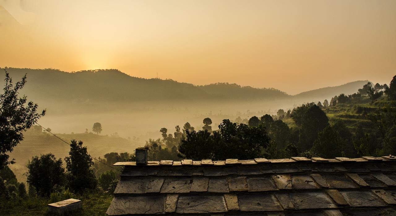 アルモラ Thikalna Himalayan Retreatヴィラ エクステリア 写真