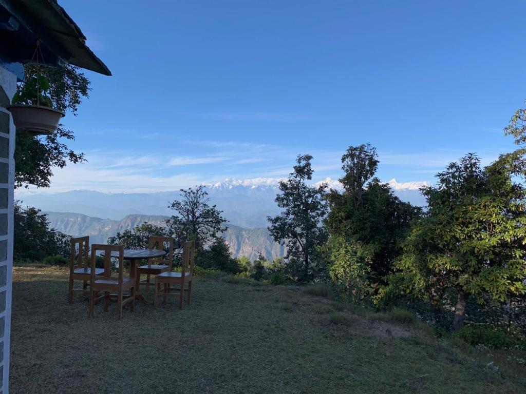 アルモラ Thikalna Himalayan Retreatヴィラ エクステリア 写真